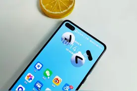 华为手机自带的翻译功能，原来那么好用，不知道的几千块白花了图片