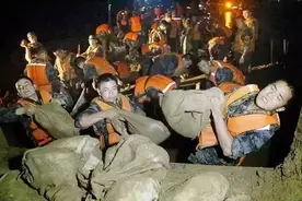 配乐诗歌：士兵的光荣〡作者：陈晓林〡诵读：磊明图片