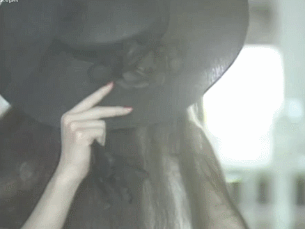 小时候光顾着看奥特曼，错过了多少火辣身材的日本小姐姐