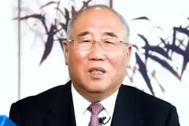 美记者要求中国特使用英文回答，解振华回了8个字，让其羞愧低头图片
