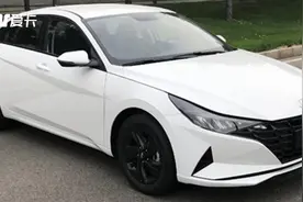 第七代伊兰特内饰曝光 中控双屏得到保留/造型拉风极具冲击力图片