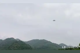 UFO？甘肃天水齐寿山附近上空出现不明飞行物，多人当场目击！图片