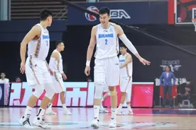8胜5负！刘晓宇和“双塔”成首钢亮点，林书豪回归倒是X因素图片