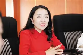 全国人大代表、重庆派森百橙汁有限公司总经理吴彦㛃：实施乡村振兴 强化现代农业技术体系建设图片
