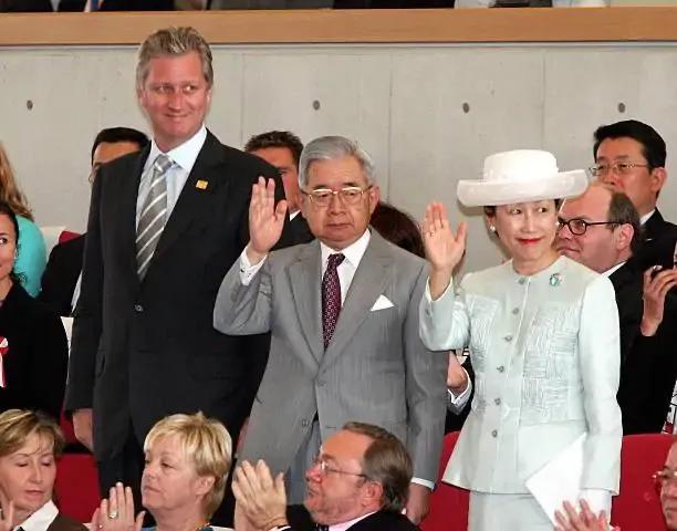 正仁,华子夫妇其次是常陆宫的正仁亲王殿下和王妃华子殿下夫妇,正仁