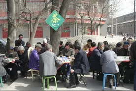 农村最流行的娱乐方式就是打麻将，应该规范或禁止，树立文明风气图片