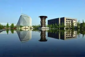 陕西这两所高校，改名很成功，实力强，顺利升一本，学生倍有面子图片