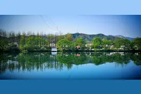 疫情下的小山村，来来往往皆过客，唯有山水在心中。图片