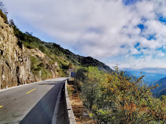 只有10%广东人才知道的粤北“云海天池红叶”，让人一眼沦陷