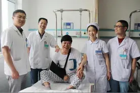 一天24小时营业，医院到底有多赚钱？图片