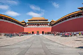 兄弟俩去鉴定家传古物，专家认定是仿品，转手卖了八千万图片