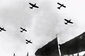 1949年一位国民党飞行员，带着一机舱银元起义，结局如何图片