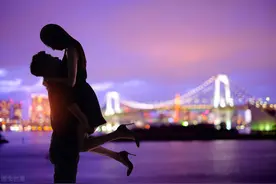 女人没有和情人走到最后，会遗憾吗？36岁女人：心里都是他图片