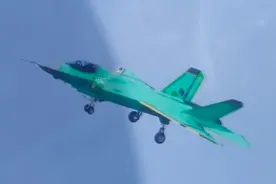 总师说有那就有！歼35首飞成功酷似F35，中国海军喜迎舰载五代机图片