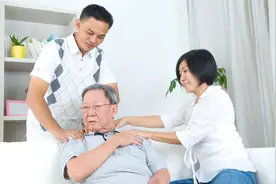 脑梗塞恐怖吗？轻者可以恢复，重者危及生命，关键在于预防图片
