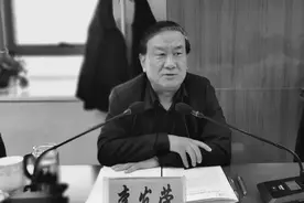 卸任县委书记不久，他因病去世图片