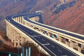 湖南一高速公路建成通车，主线全长121千米，石门迎来高速时代图片
