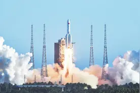 航天某院员工苦熬十多年转正，晒出工资和年终奖，网友：眼馋图片