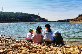 大连房车露营，野炊，挖野菜，钓鱼好去处，鹤栖谷石沟子水库图片