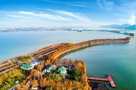 中国最著名的东湖、西湖、南湖、北湖图片