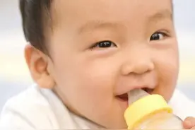 为什么不建议给孩子喝三段奶粉？背后原因要知道，免交“智商税”图片