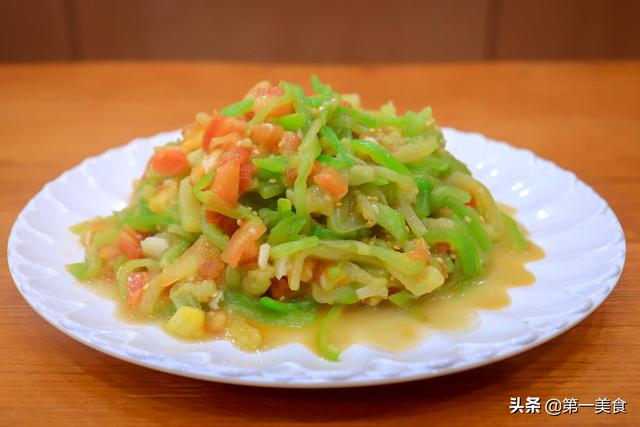 辣椒炒茄子的做法（这道青椒炒茄子）