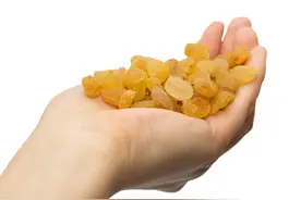 吃葡萄干需要清洗吗？知道制作过程，还是不要随便吃了图片