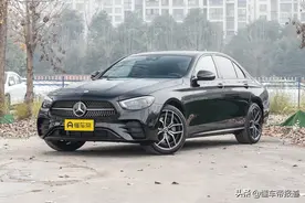 新车｜不加长才运动？6.4秒“破百”，新款奔驰E 300现身图片