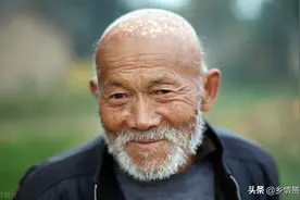 农村老人讲“人老了，最好不要和子女生活在一起”，为什么图片