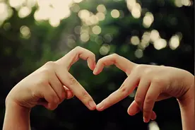 喜欢一个人，眼神是永远藏不住的图片