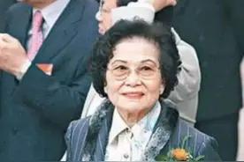 香港最有钱包租婆，这两栋大楼每年收租达100亿，身价直逼李嘉诚图片