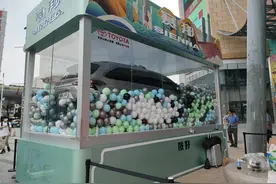 新款丰田SIENNA 赛那&塞纳 上市 国六进口和国产怎么选？图片