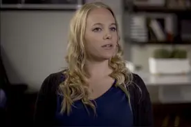 美白人女子收养黑人女童，强行带娃开刀插管上支架，筹款看“病”400多次图片