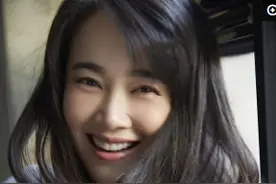 左小青全家照曝光，富商老公年长20岁宠她，6岁女儿颜值随妈很美图片