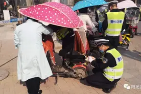 正阳县：的电动车上还顶着遮阳棚？赶紧拆！不然警察蜀黍要帮忙了图片