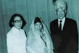 李光耀追悼会，女儿李玮玲哭成泪人：我是一名客家人，必须坚强图片