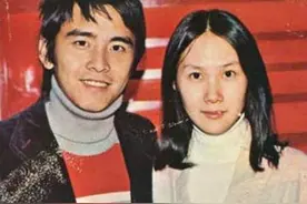 姜大卫为爱妻庆73岁生日，连续2次亲吻妻子脸颊，结婚47年仍恩爱图片