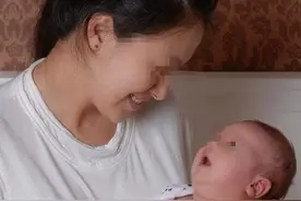 孩子什么时候开始爱妈妈？当娃出现这4种反应时，说明他很喜欢你图片