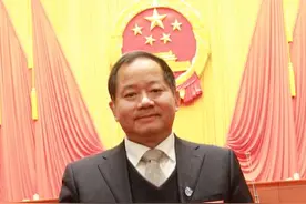从江苏农村走出，他拒绝做校长专心搞科研，搭建时速1500公里的高铁实验台！图片
