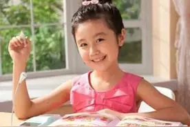 8岁火遍大江南北，哪里不会点哪里的点读机女孩，如今现状怎样了图片