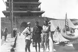 1924年，18岁少女环球自驾到北京，留下了这样的影像图片