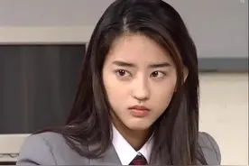 明星美貌的一大天敌——发腮。图片