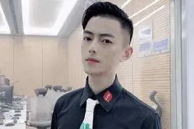 斗鱼“霍建华”智勋直播间被封，女陪玩永久封杀。图片