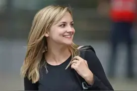 比尔·盖茨22岁女儿火了：这才是真正的贵族教育图片
