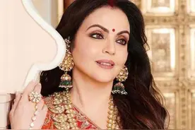 印度首富夫人的奢华生活：拥有27层豪宅，跑车上镶3万颗钻石图片