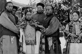 慈禧贴身侍卫老照片：面露凶光、杀气腾腾，电视剧都拍不出的气势图片