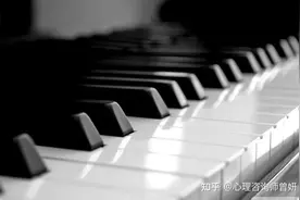 养废一个孩子，就让他学钢琴和演讲！这就是我反对兴趣班的原因图片