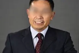 上海财经大学通报教授性侵一事处理结果：开除并撤销教师资格视频封面