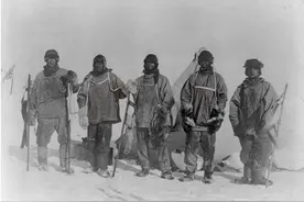 南极大冒险中的失败英雄：1912年3月29日探险家斯科特遇难图片