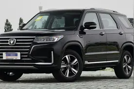 还记得长安有CS95这款车吗？2.0T四缸+AT，8.9油耗图片